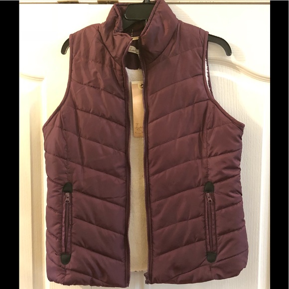 Nwt Indigo Saints Burgundy Puffer Vest 